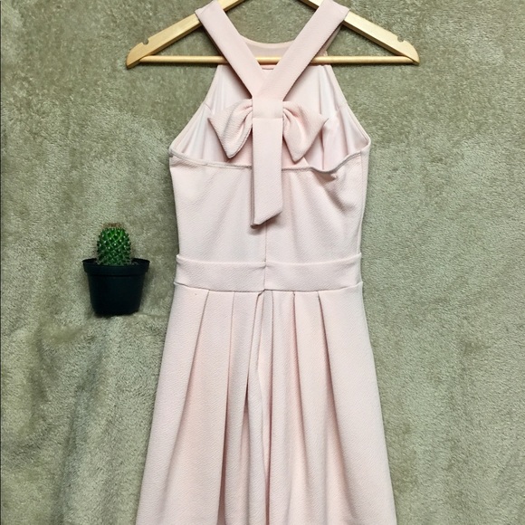 Women’s light-pink dress w/bow - Picture 2 of 2